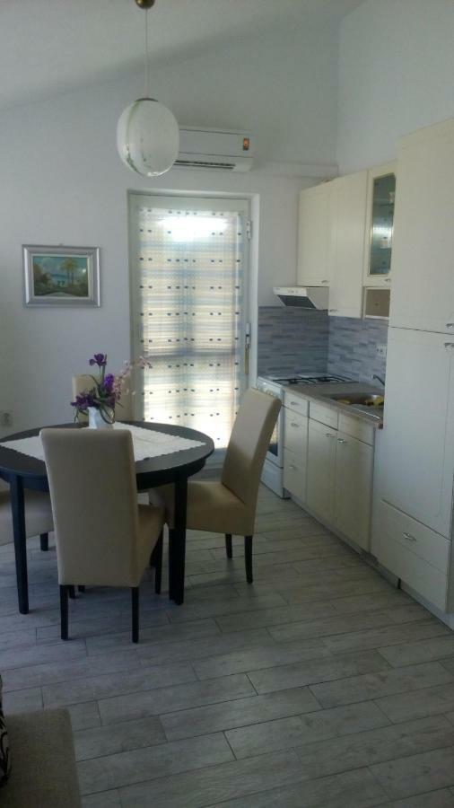 Apartment Tihana ラヴニ エクステリア 写真