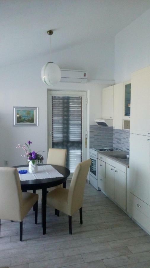 Apartment Tihana ラヴニ エクステリア 写真